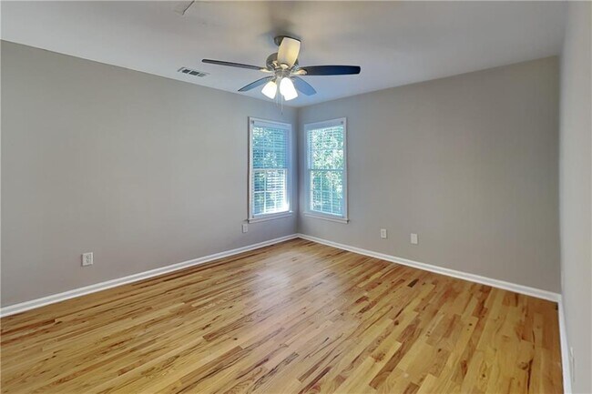 Building Photo - 1037 Ashfern Walk