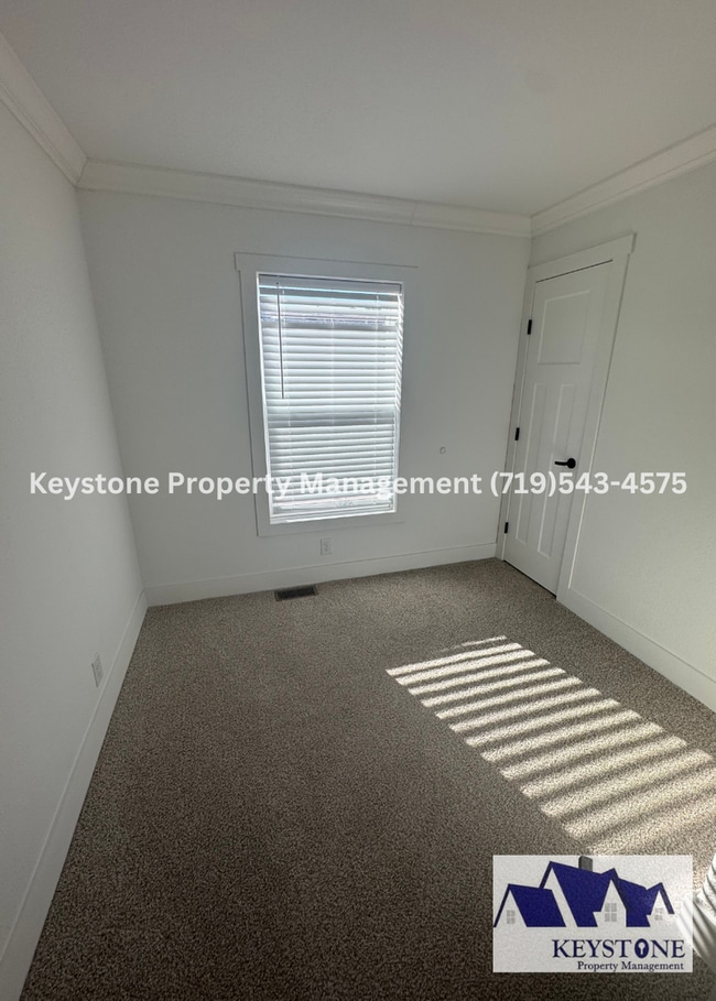 Building Photo - 632/634 Edna Lane