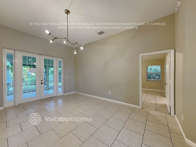 Building Photo - 2293 Stonegate Dr