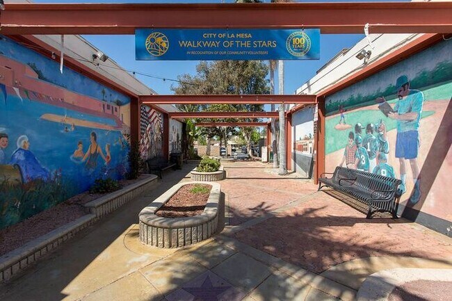 Building Photo - Charming 1bdr cottage in La Mesa Village!