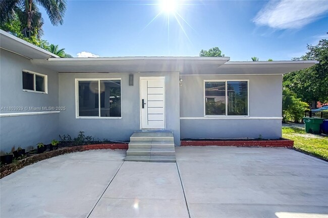 Building Photo - 1600 NE 110th Terrace