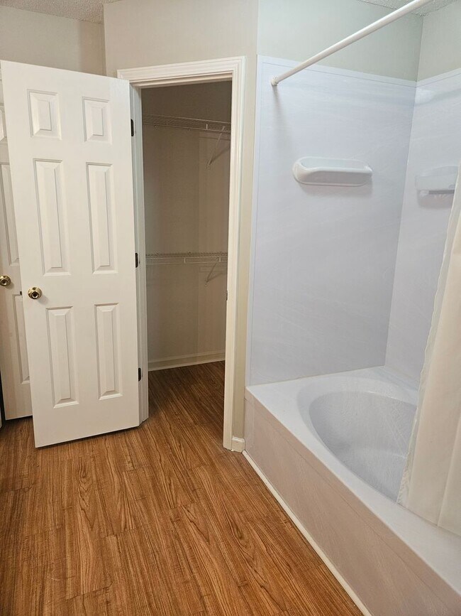 Building Photo - Available Now!   half off first months rent special!