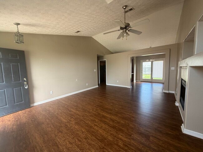 Building Photo - 115 La Costa Dr