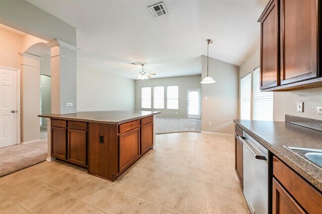 Building Photo - 424 Sweetgum Trail