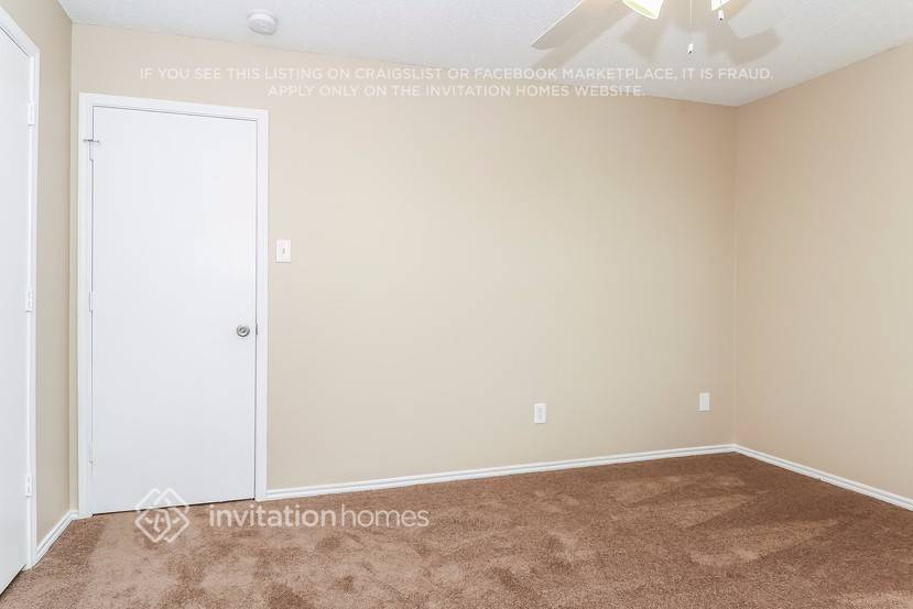 Building Photo - 646 Via Estrella