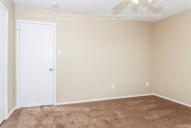 Building Photo - 646 Via Estrella