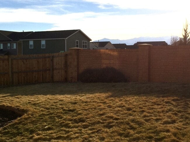 Building Photo - Parade of Homes Winner – Upgraded 4BD/3BA ...