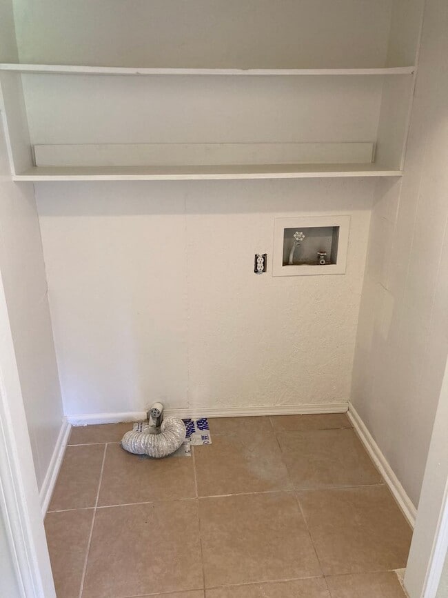 Building Photo - 3475 Wax Rd SE