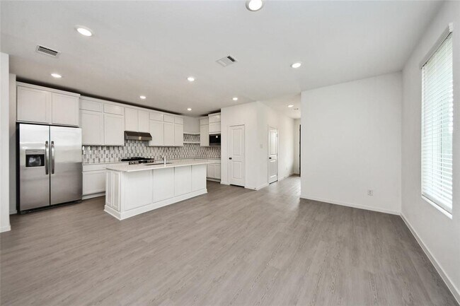 Building Photo - 6314 Orchid Bch Dr