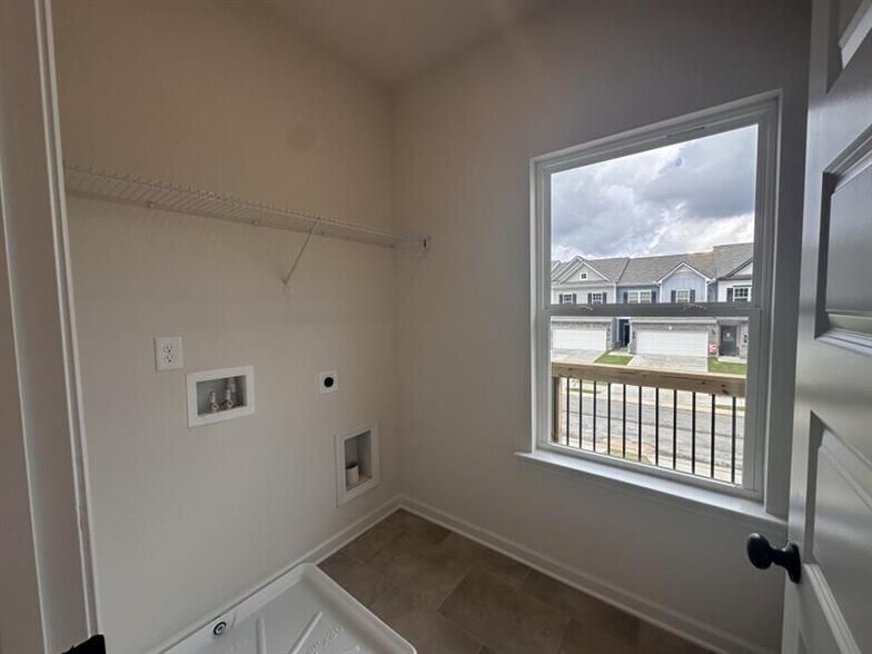 Building Photo - 59 Professional Pl