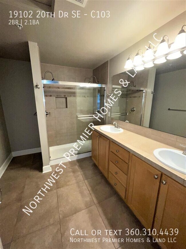 Building Photo - Silver Creek Crossing Condo
