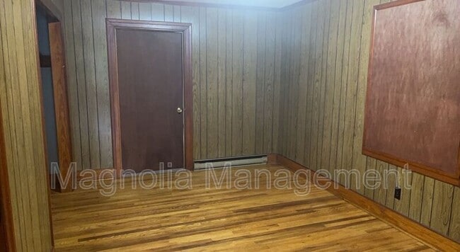 Building Photo - 1935 Raleigh Rd