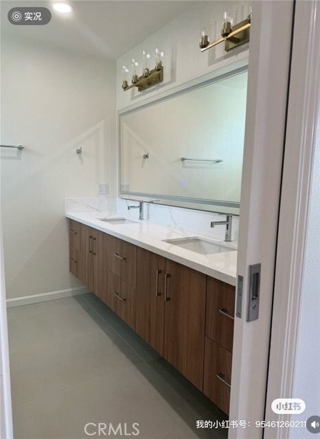 Building Photo - 1234 N Ontario St