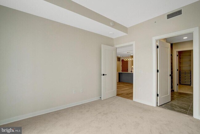 Building Photo - 255 W Falls Station Blvd