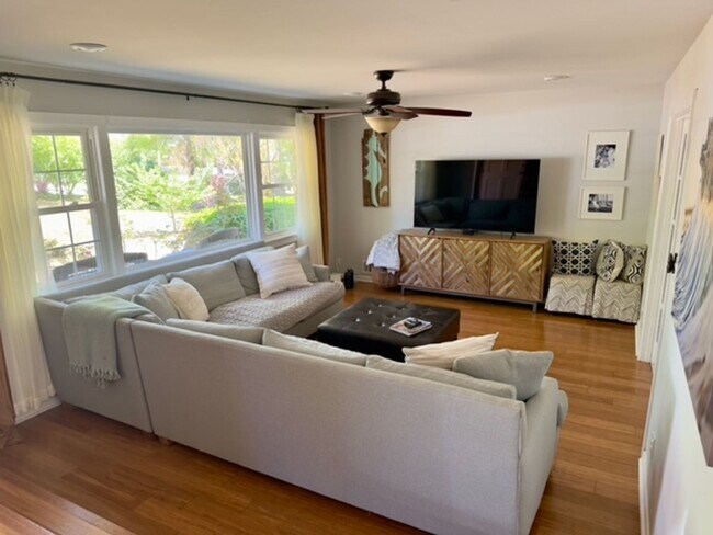 Building Photo - Single Family beauty in Greenville Sound