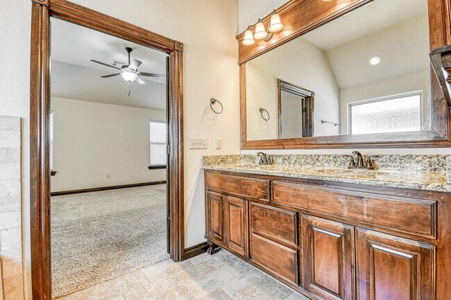 Building Photo - Beautiful home in Williamson Farms!
