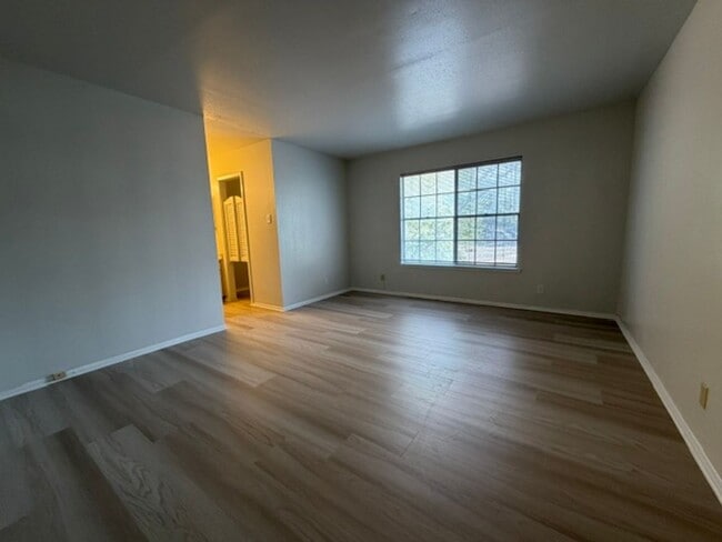 Building Photo - 14401 Brook Hollow Blvd