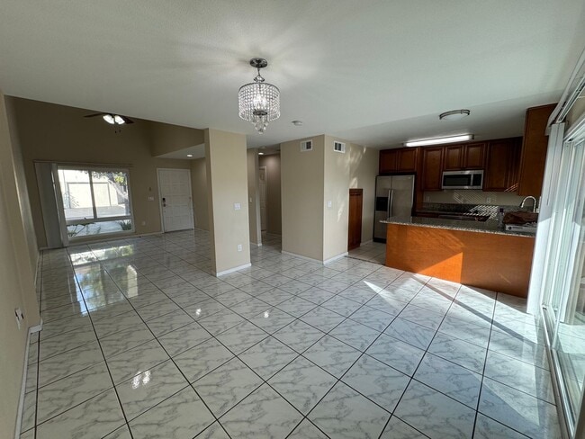 Building Photo - 3 Bedroom 1.5 Bathroom -  Attached garage