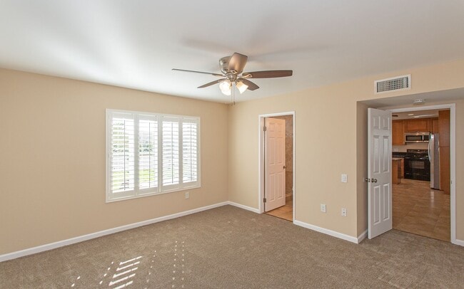 Building Photo - Wonderful 4 bedroom home in San Marcos!