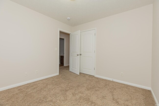 Building Photo - 4920 Penrose Dr