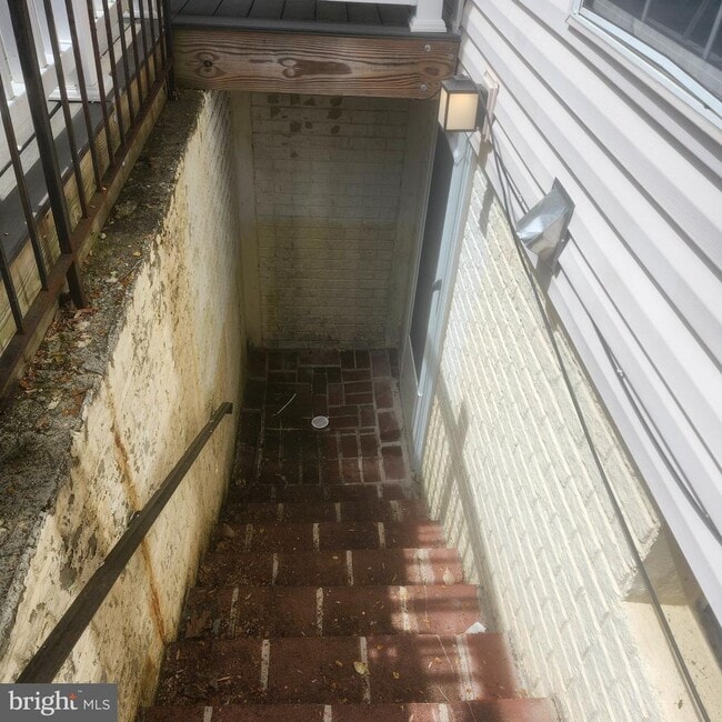 Building Photo - 12505 Kingsview St