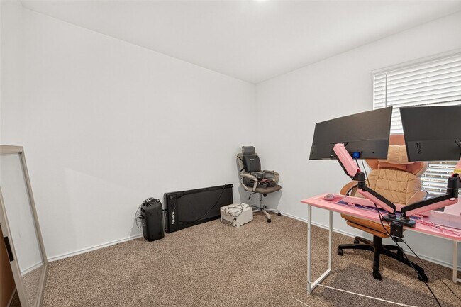 Building Photo - 5411 Wyndham Rdg Ln