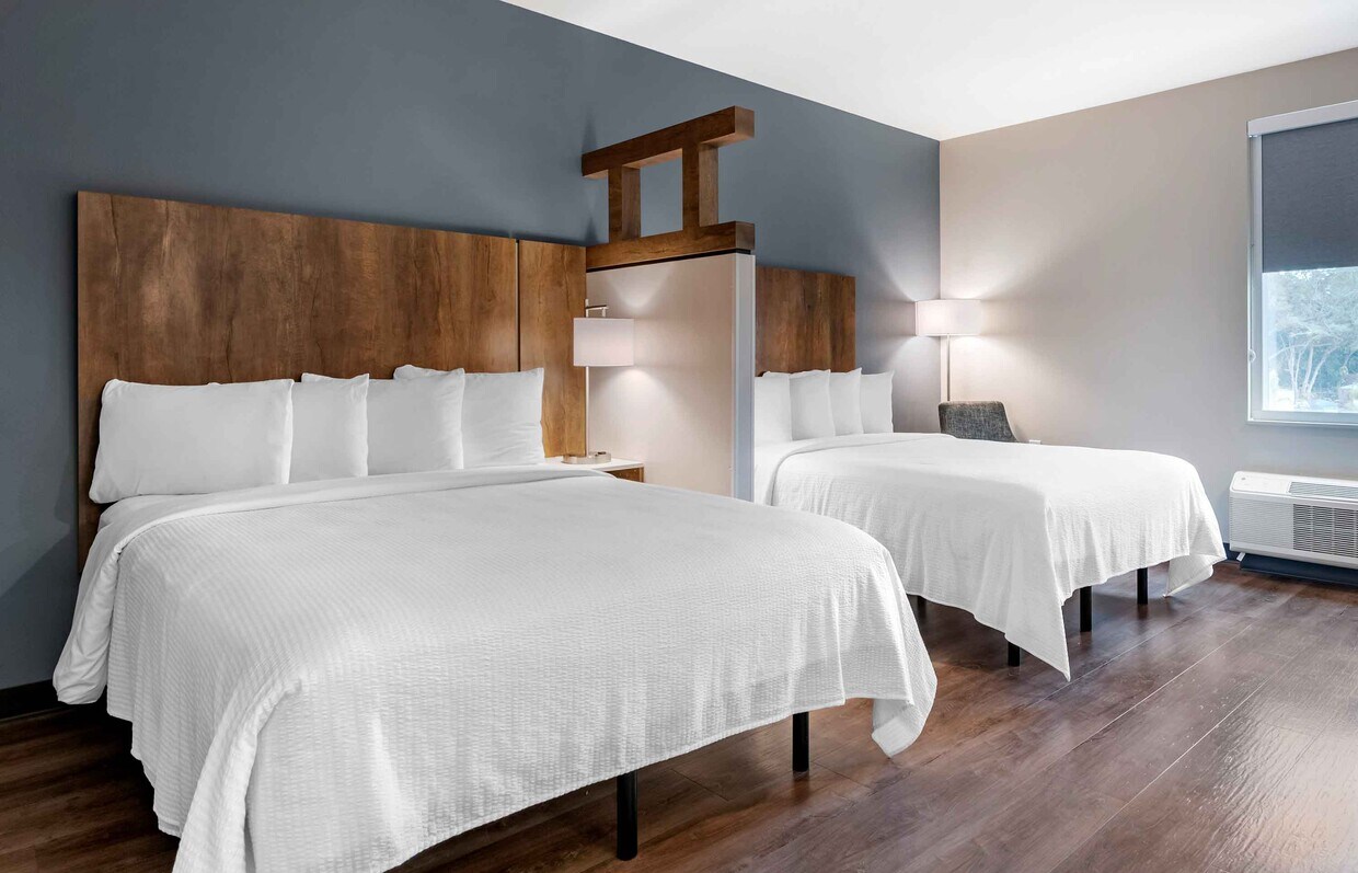 Building Photo - Furnished Studio-Colorado Springs - Center...