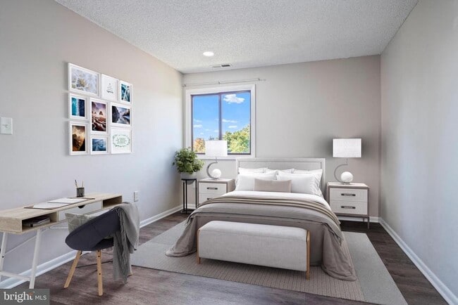 Building Photo - 607 Ravens Crest Dr