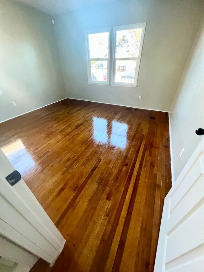 Building Photo - 4578 Logan Ave