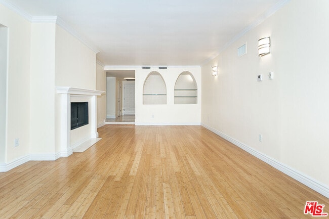 Building Photo - 1950 S Beverly Glen Blvd