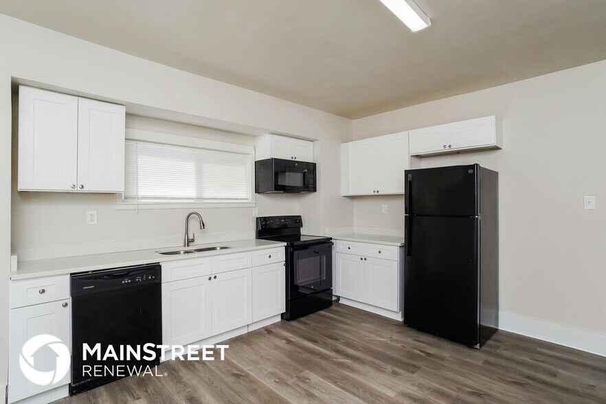 Building Photo - 211 N 32nd St