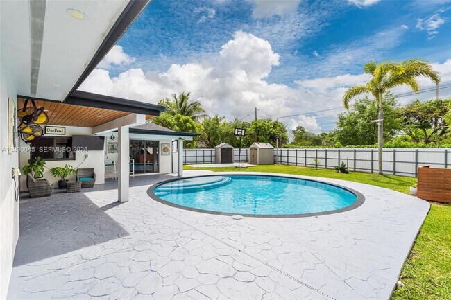 Building Photo - 11220 SW 181st Terrace