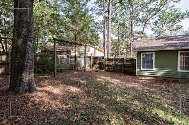 Building Photo - Sweet Cottage-esque 3-Bed 2-Bath in Daphne!