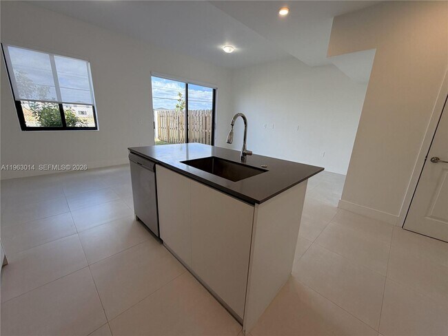 Building Photo - 18977 SW 344th Ter