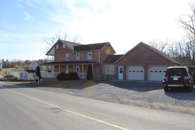 Primary Photo - 10228 Clay Lick Rd