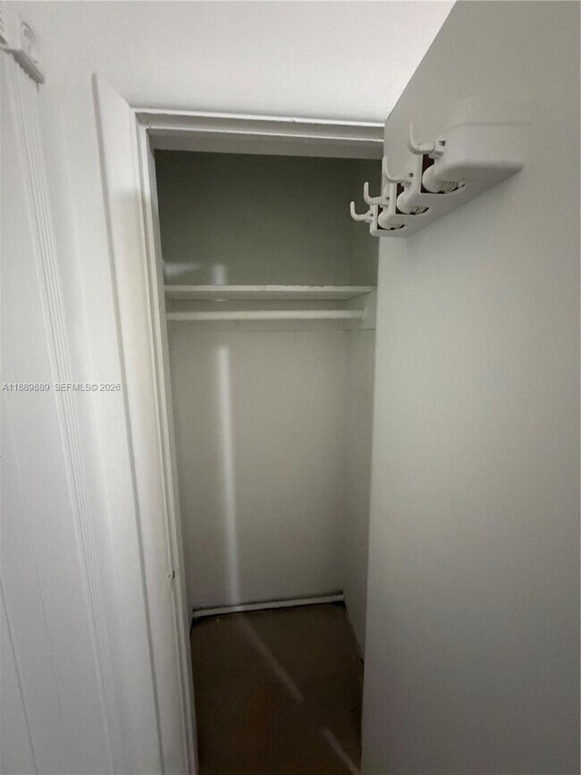 Building Photo - 2215 Adams St