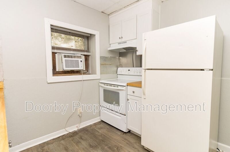Building Photo - 2609 14th Ave