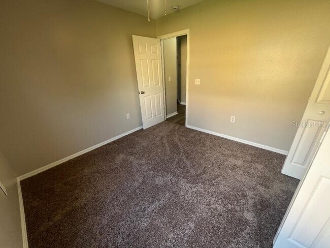 Building Photo - 30936 Burleigh Dr