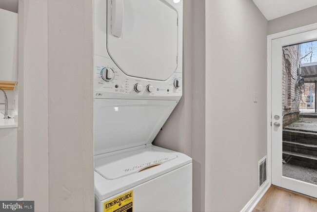 Building Photo - 3629 11th St NW