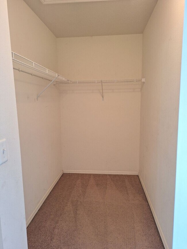 Building Photo - 2BR 2.5BA LANDINGS AT SUGAR MILL TOWNHOME