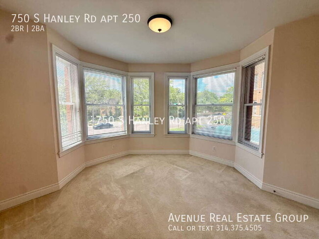 Building Photo - 750 S Hanley Rd