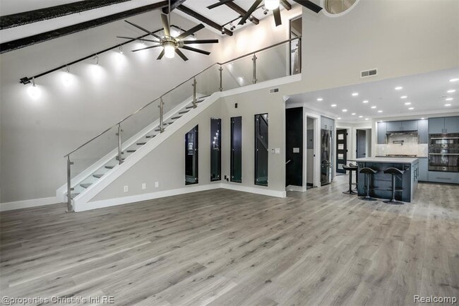 Building Photo - 2542 Woodward Ave
