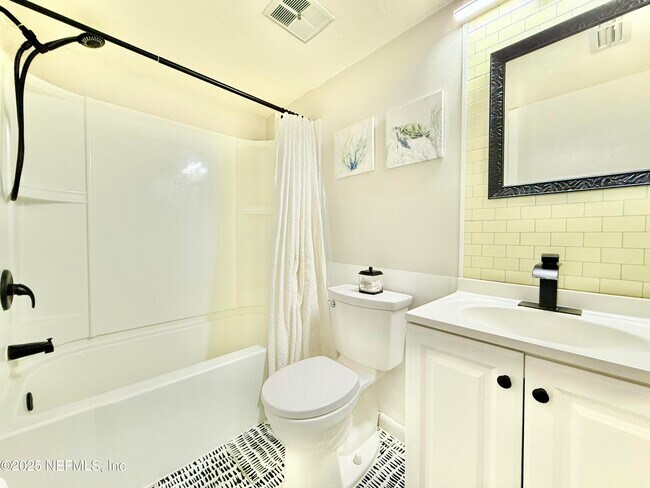 Building Photo - 5650 A1A S