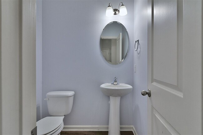 Building Photo - 804 Sunseeker Dr