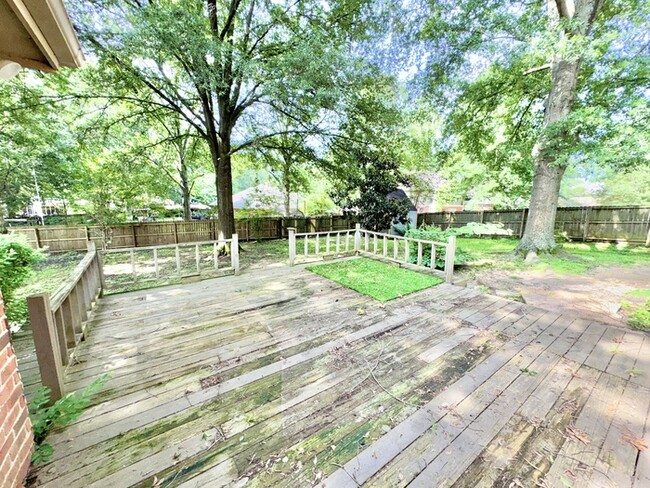 Building Photo - 8415 Woolrich Dr