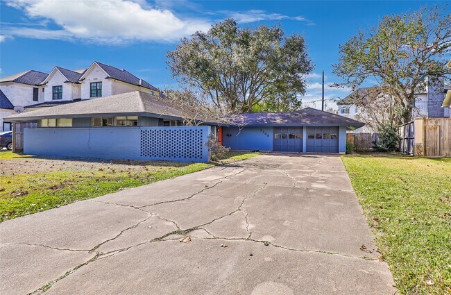 Building Photo - 8706 Ferris Dr