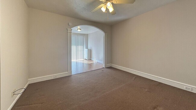 Building Photo - Charming 2-Bedroom Lansdowne Home with Vintage Character