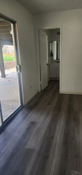 Master bedroom - 10240 56th St