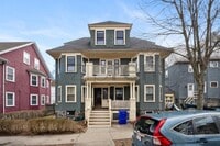 Building Photo - 16 Penhallow St