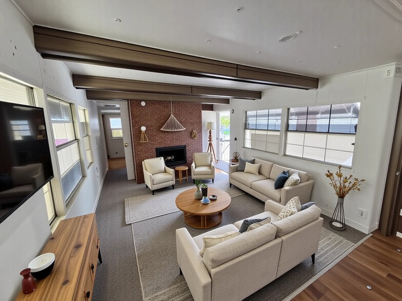 Building Photo - 2627 S Lamb Blvd